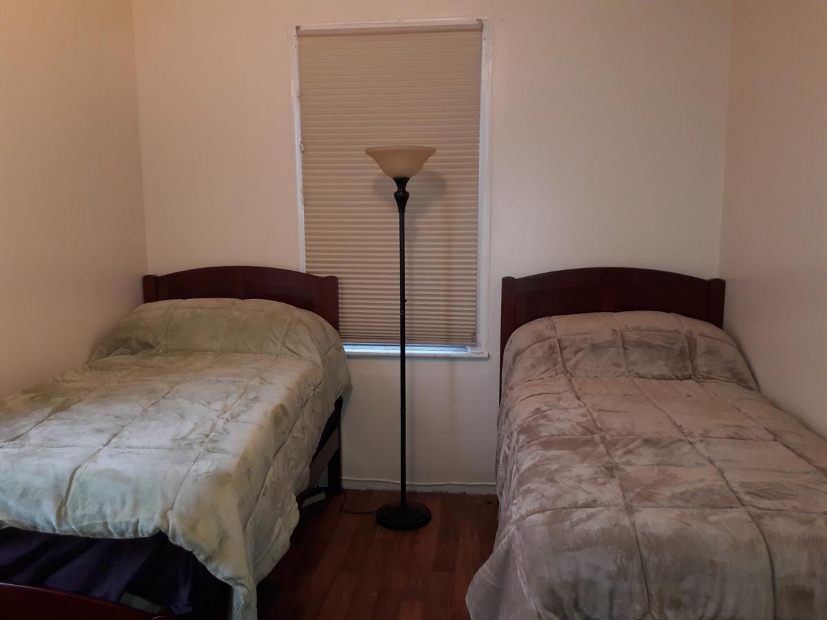Brooklyn Tourists Haven Apartment