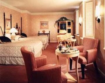 Melrose Hotel