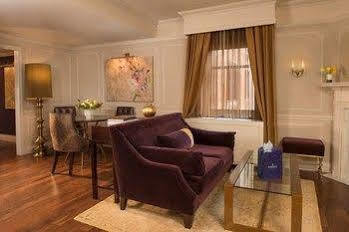 Warwick 4* New York