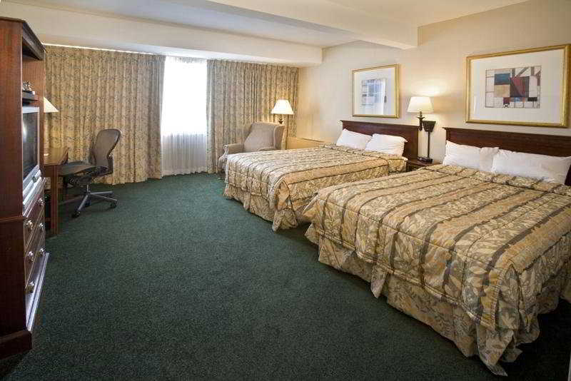 Aloft Laguardia Airport Hotel 3*