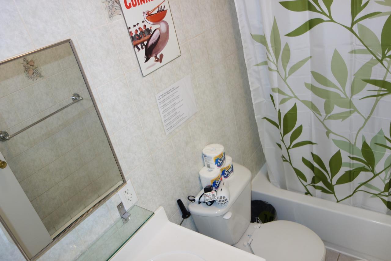 Four Bedroom - Eldridge St. #38 Apartment *