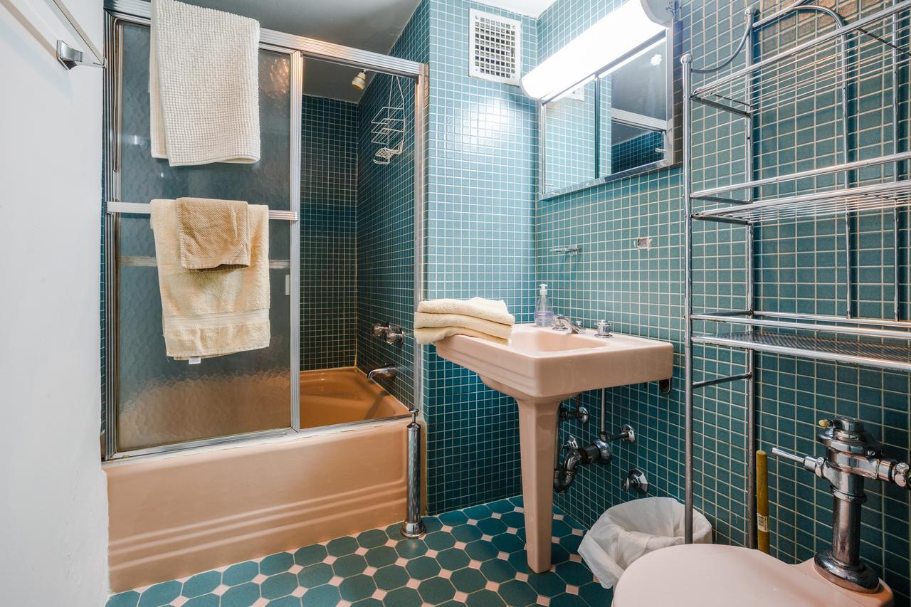 Studio - 39th Street Apartment
