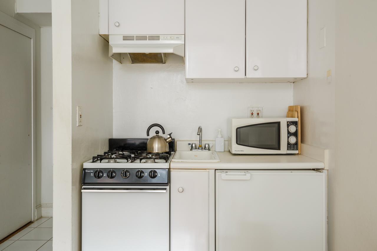 Apartment Studio - 39th Street *
