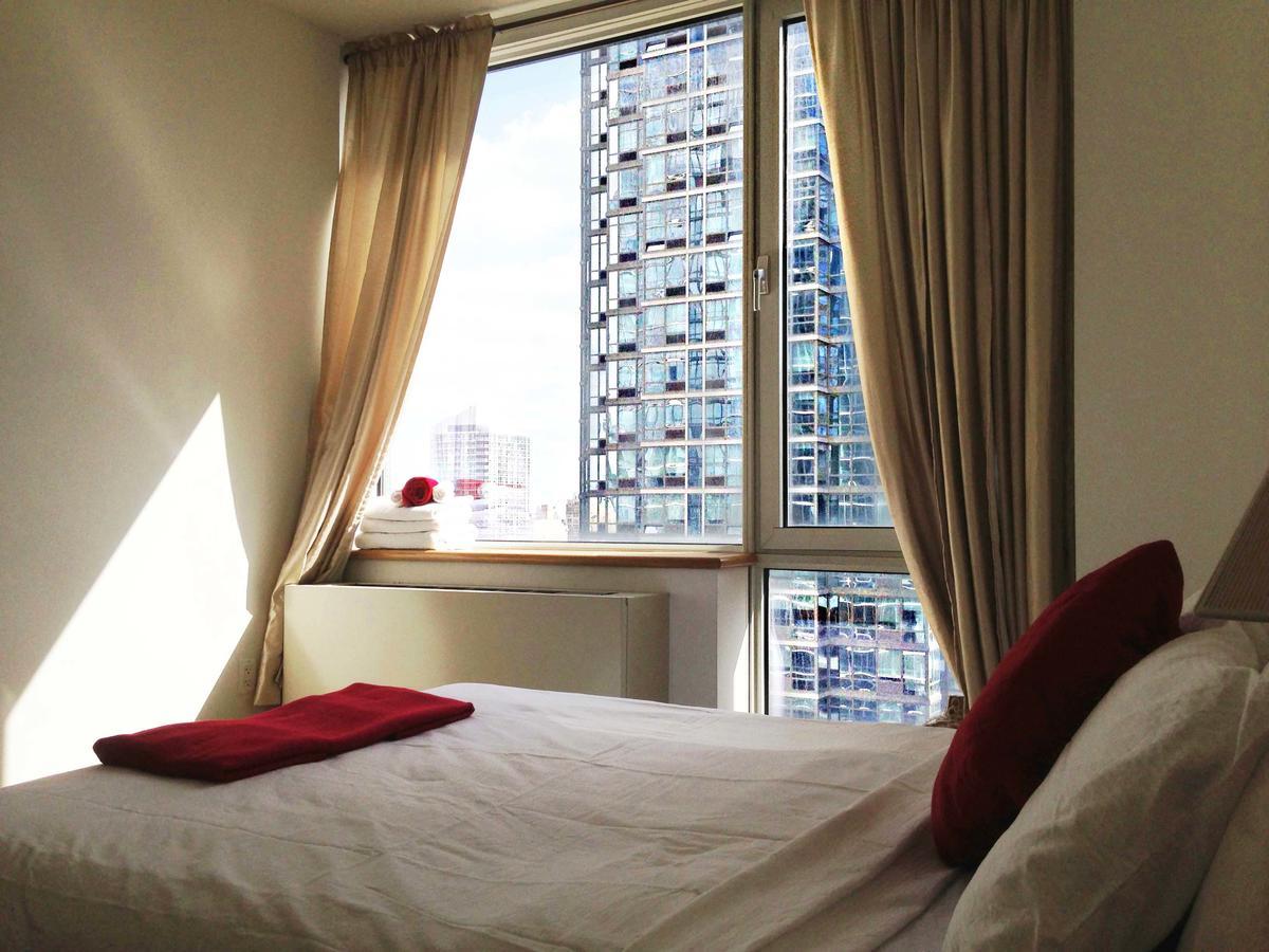Times Square Apartment *