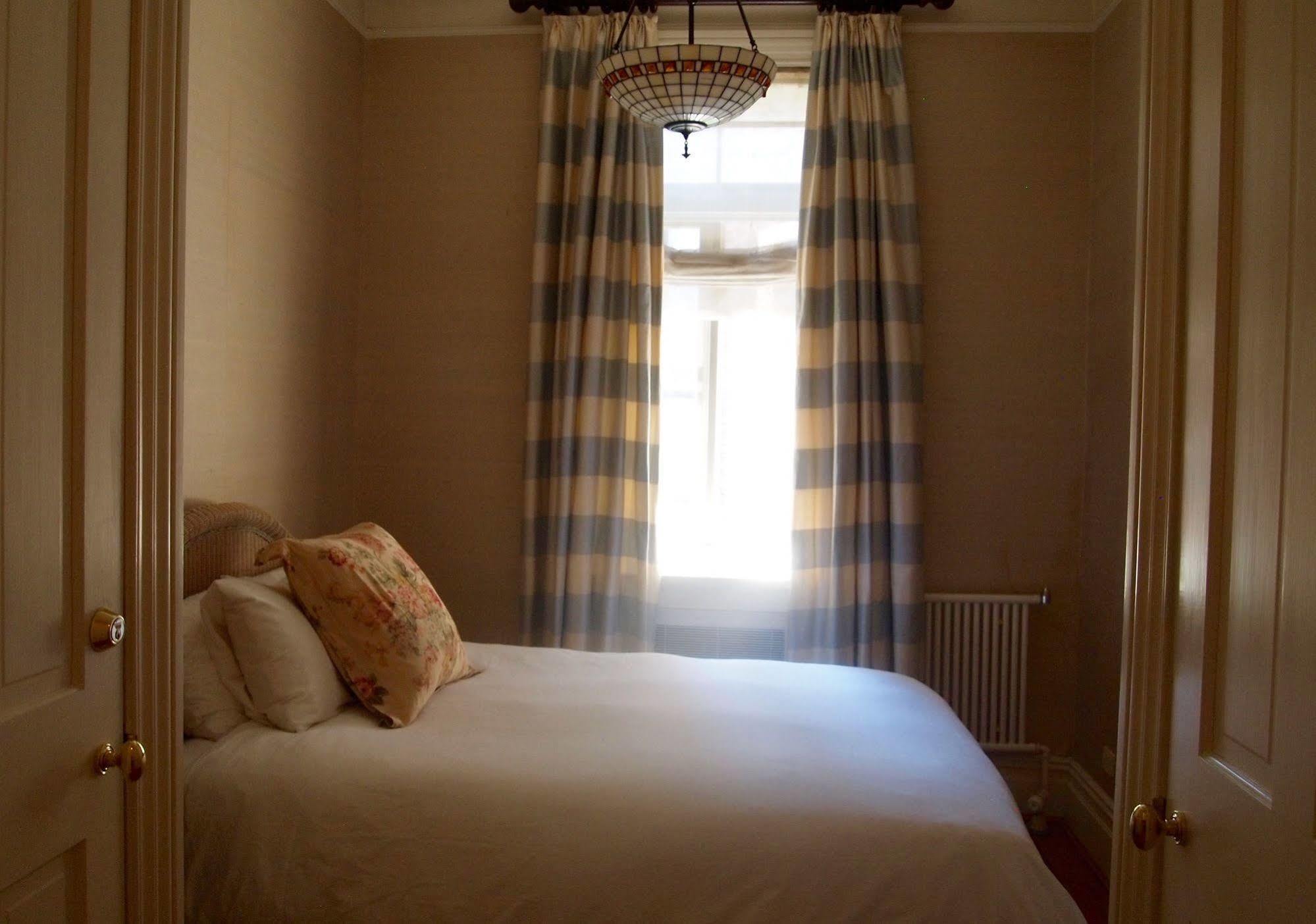 Hotel Herrick Guest Suites 74th Street