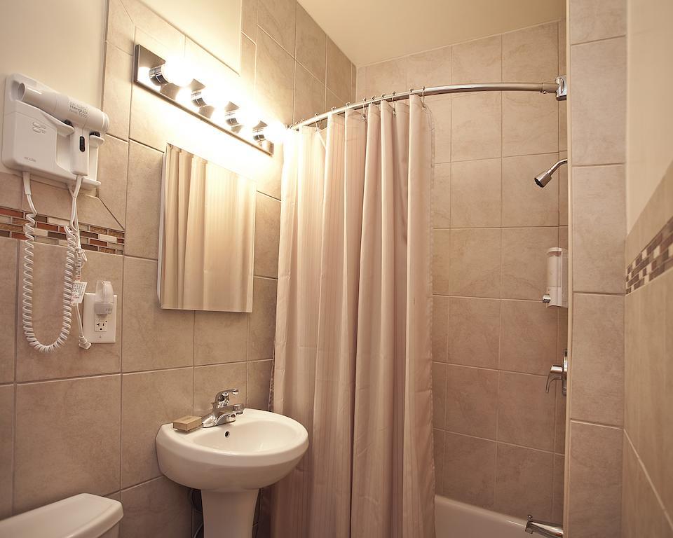 Upper Yorkville Apartments