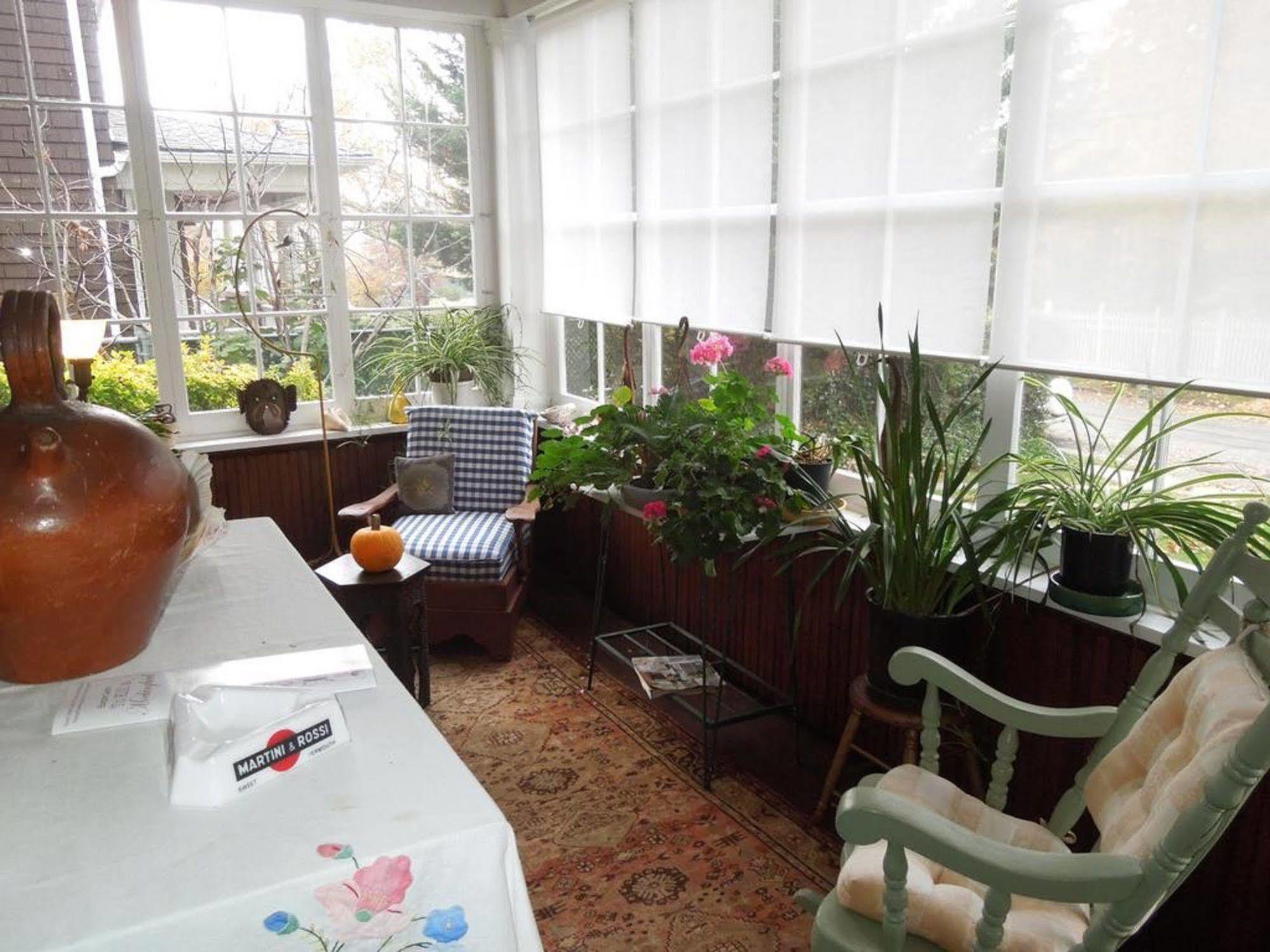 Victorian Of Staten Island 4*