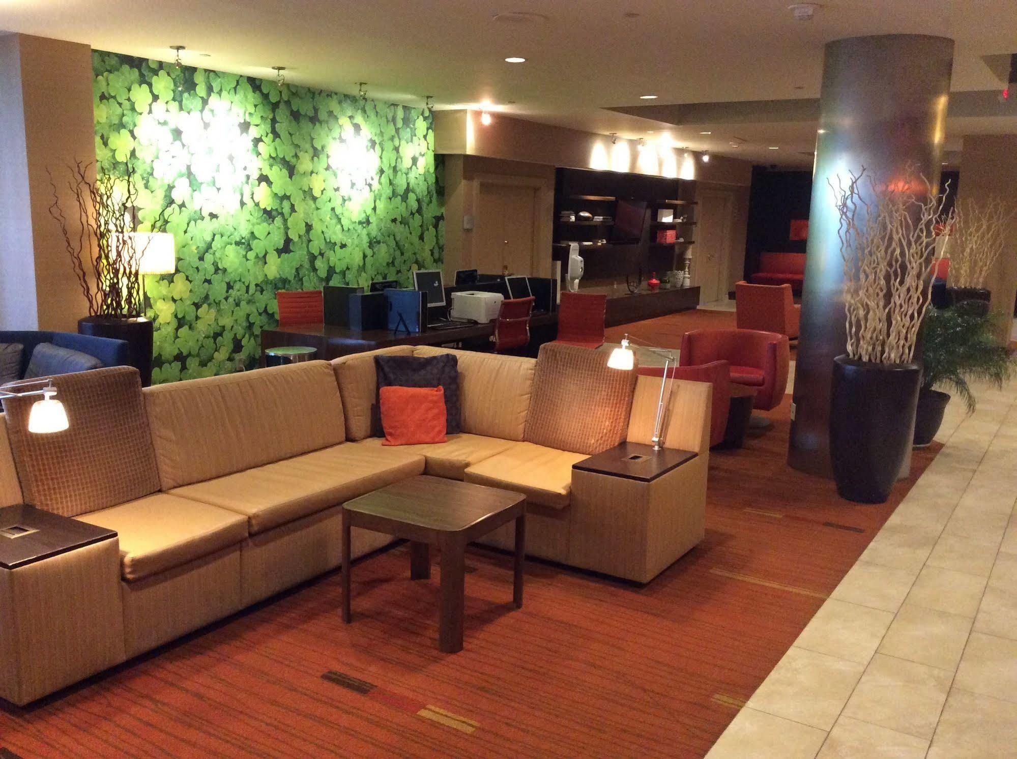 Courtyard By Marriott Laguardia Airport Hotel New York