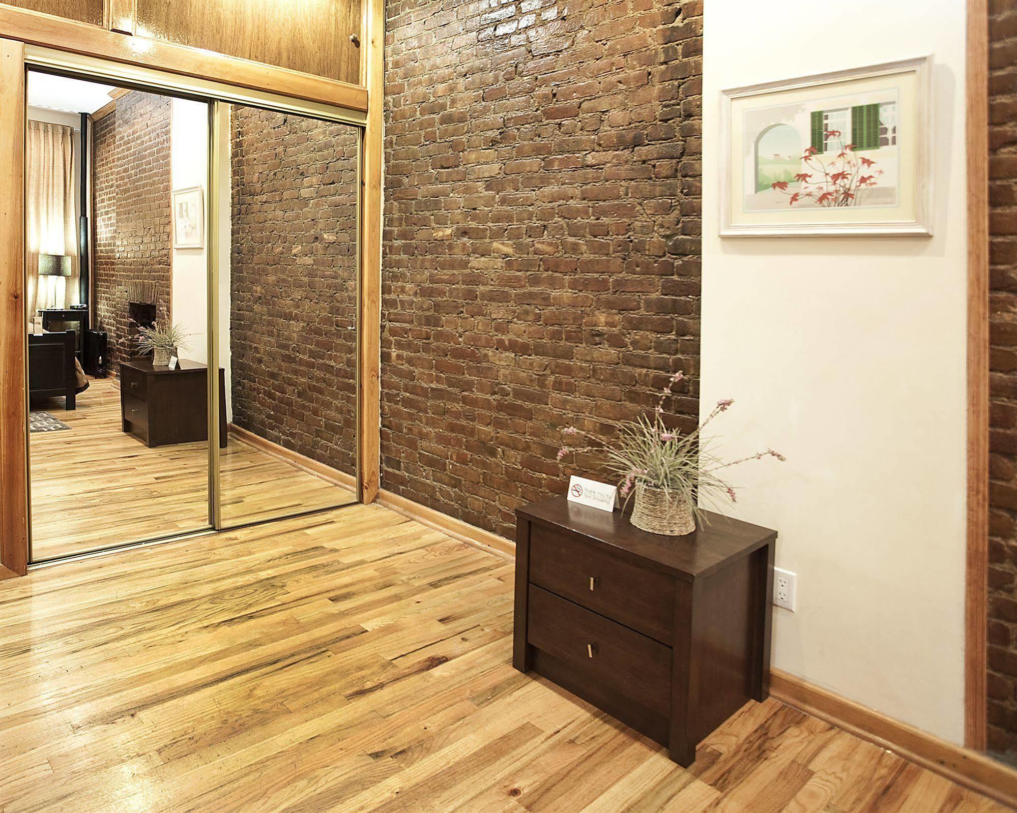 Upper Yorkville Apartments * New York