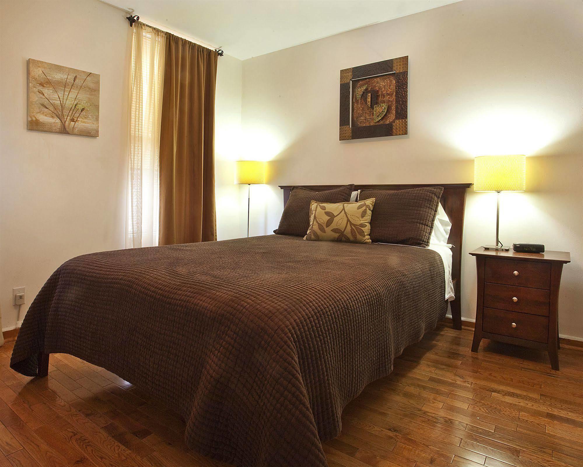 Upper Yorkville Apartments * New York