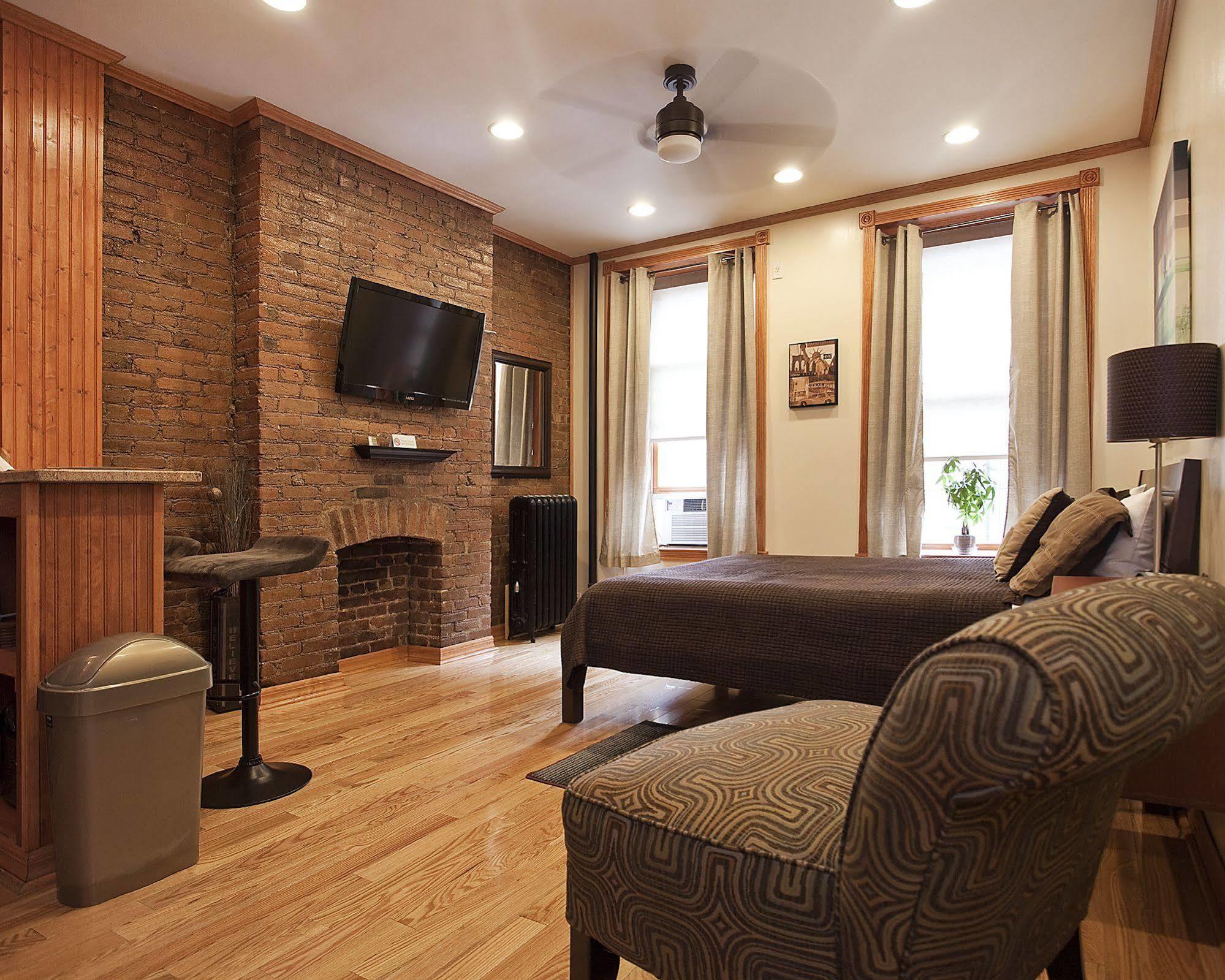Upper Yorkville Apartments Apartment