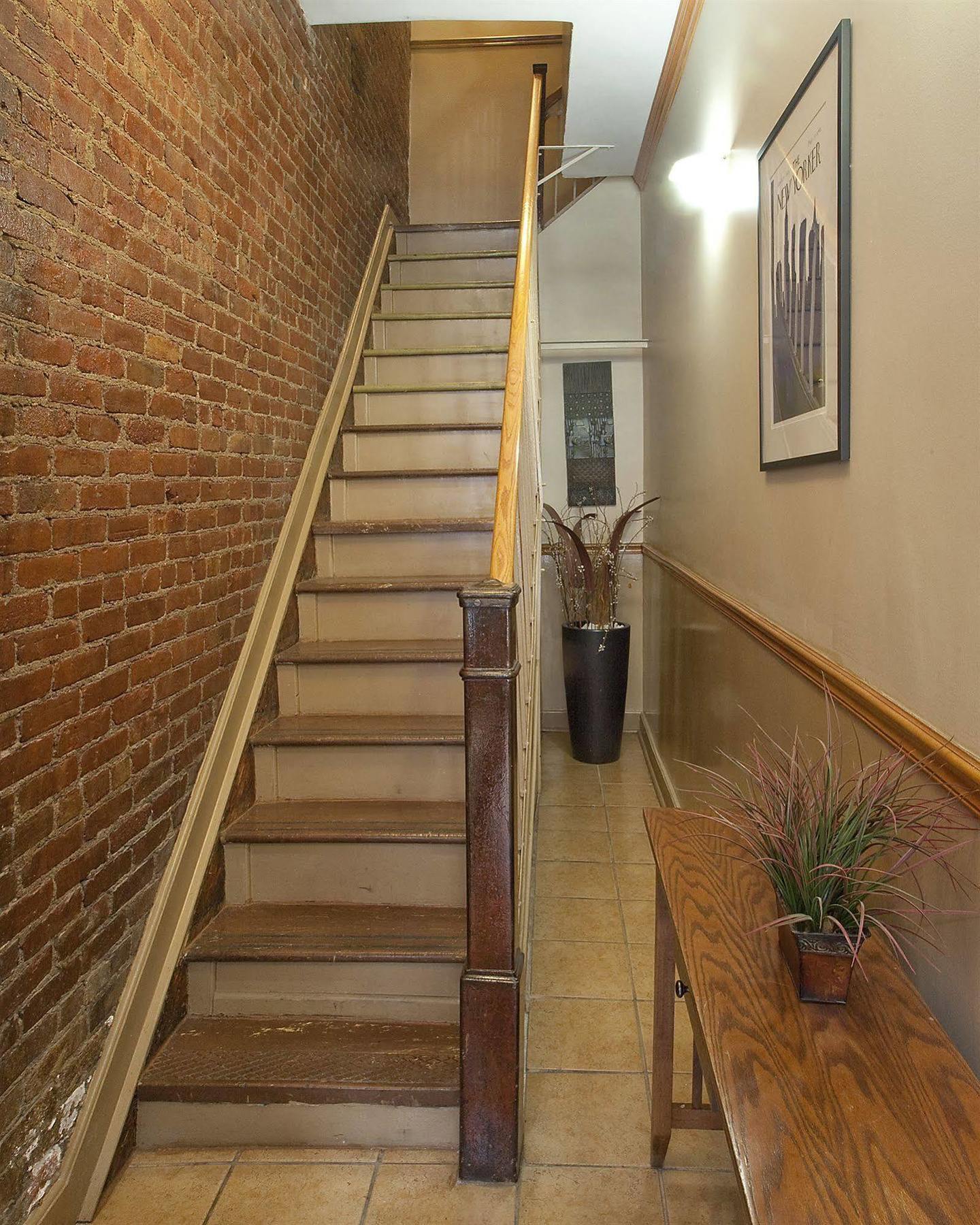 Upper Yorkville Apartments