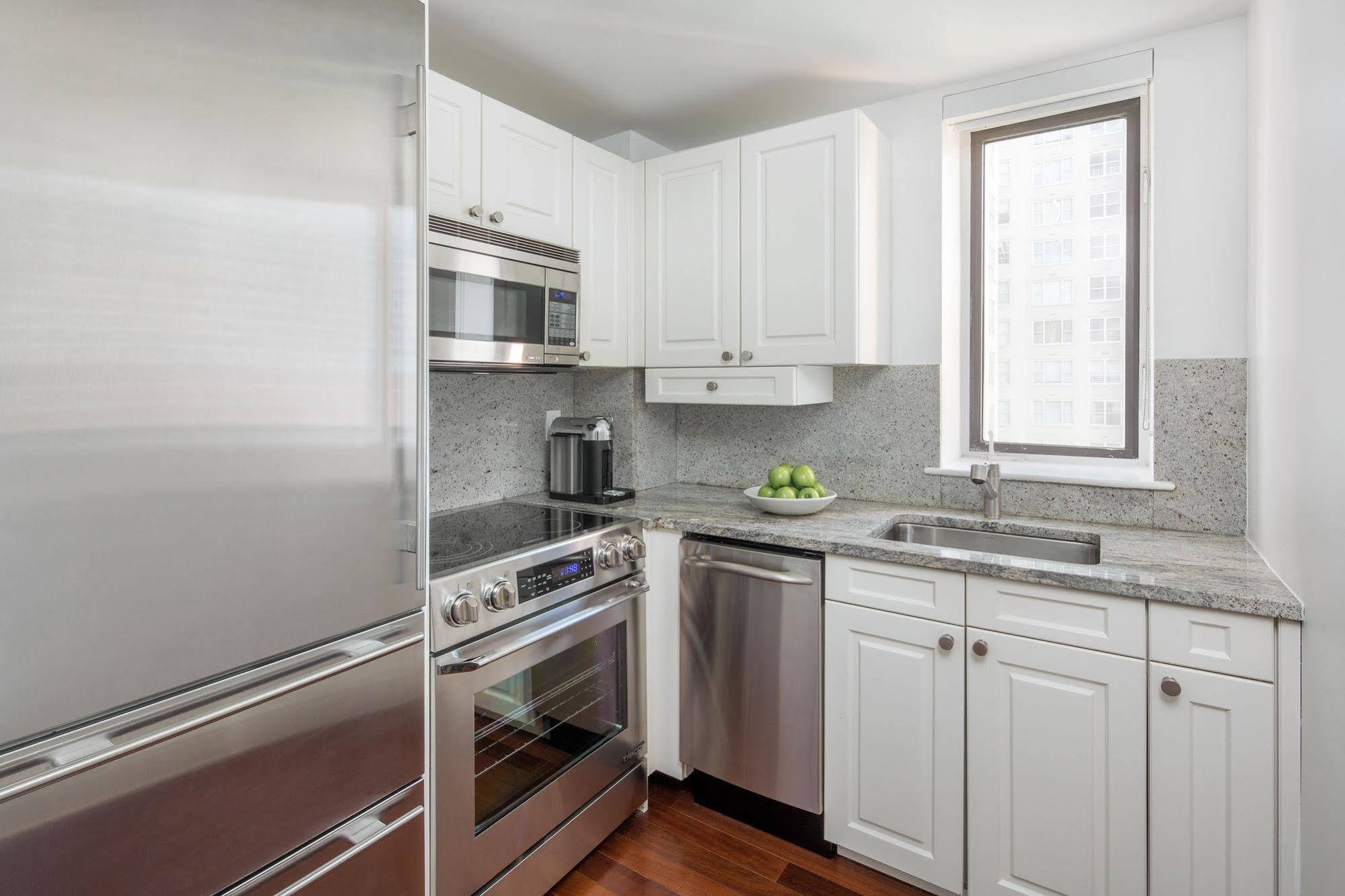 Aka Sutton Place 4* New York