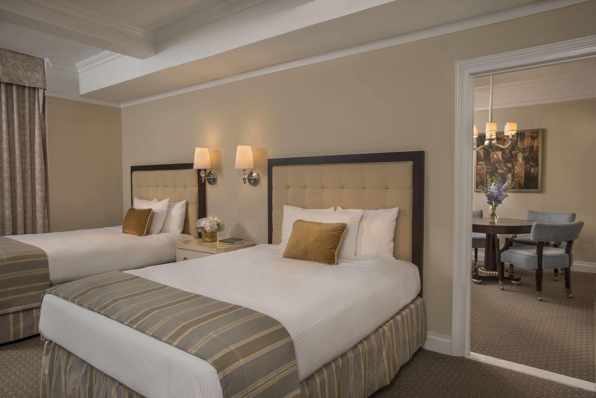 Hotel Warwick