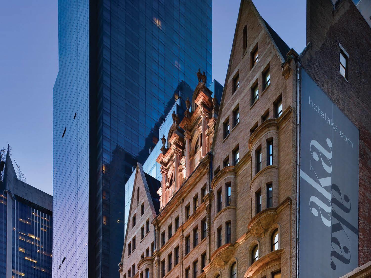 Aparthotel Aka Times Square 4*