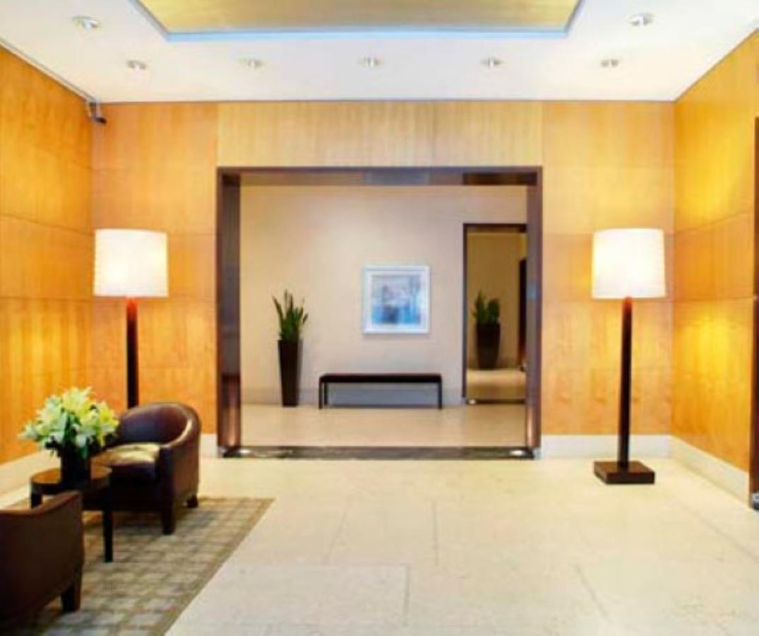 Apartment Churchill Living Bridge Tower Place