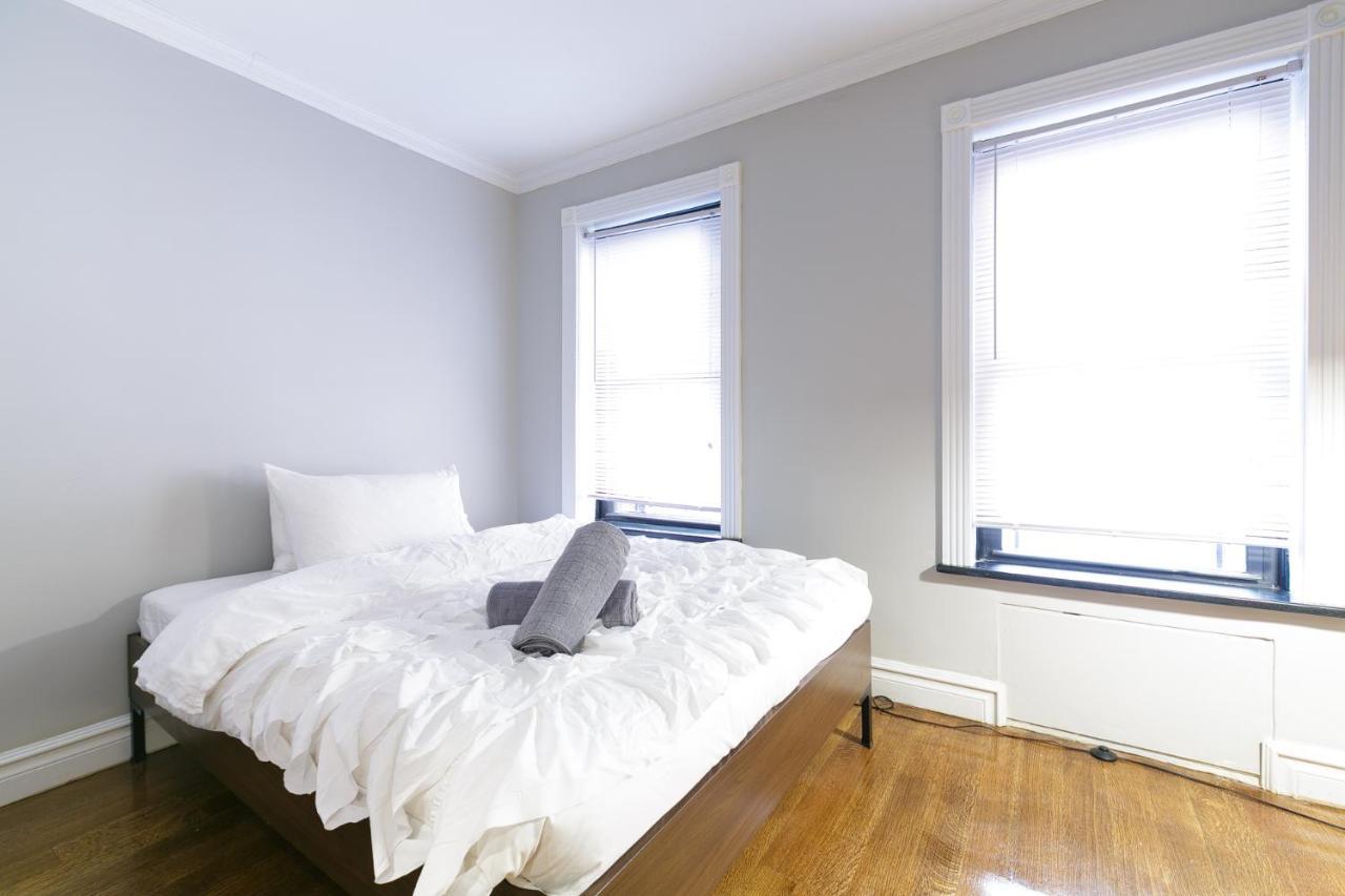 Times Square Holiday Rental Loft! Apartment *