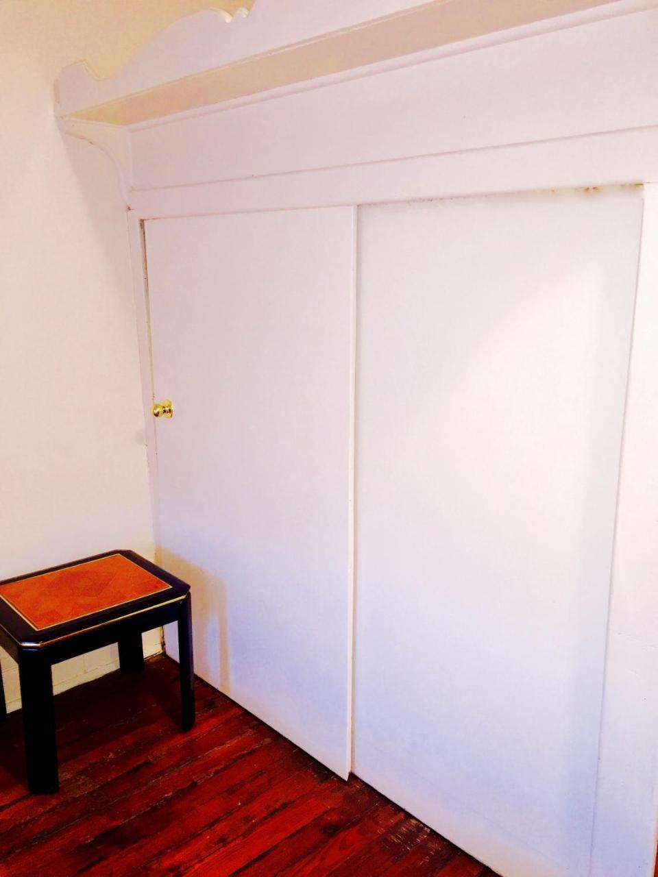 Brownstone Clark Historic Studio Apartment New York