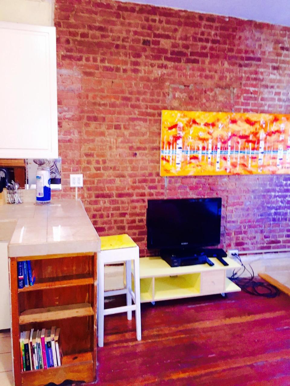 Brownstone Clark Historic Studio *