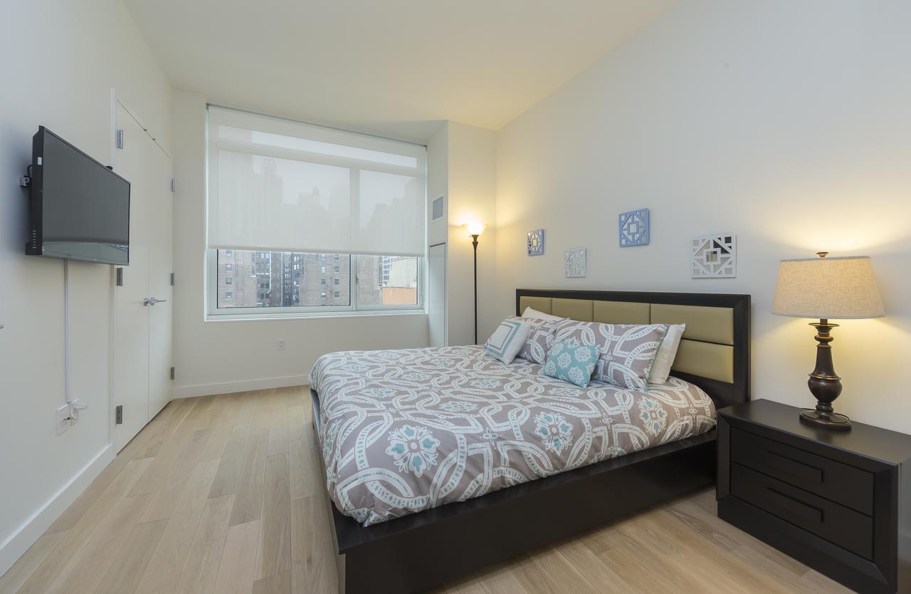 Times Square Luxury Suites Apartment
