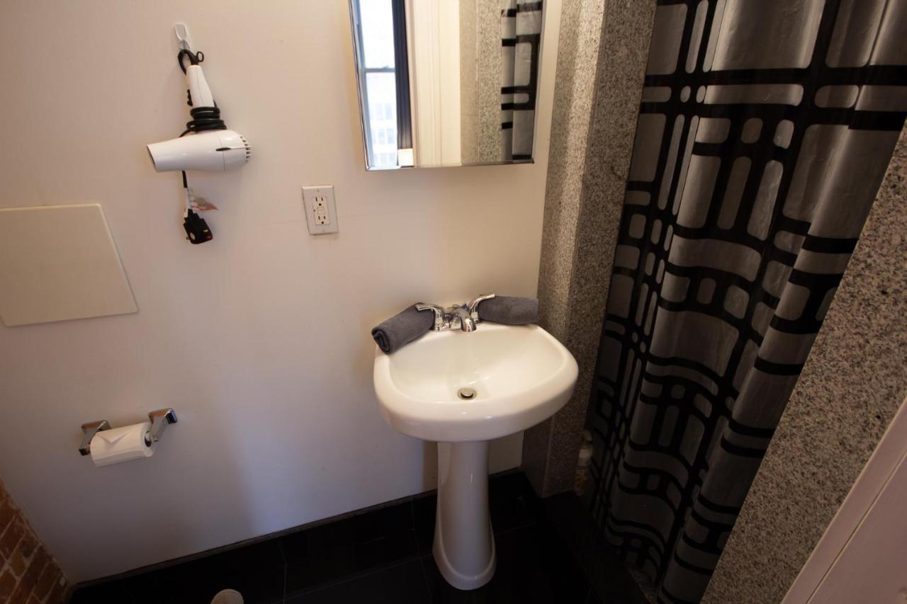 Studio Plus - * New York