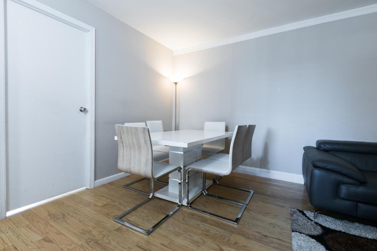 3 Bedrooms With Private Balcony By Central Park