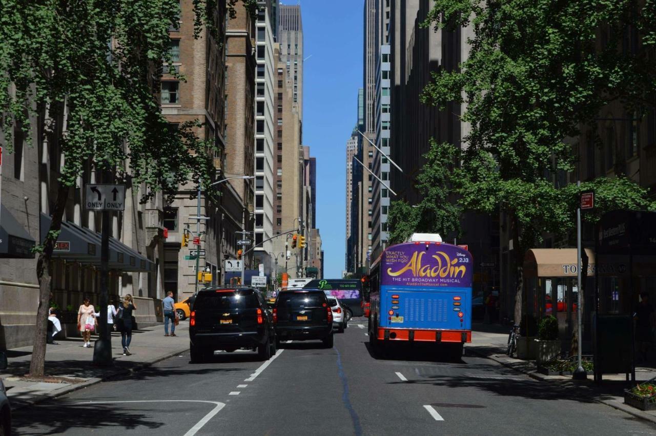 Western Hospitality House Hotel New York