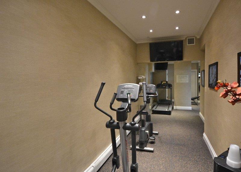 Western Queens Gold Coast Hotel 3*