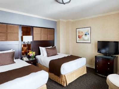 Excelsior Hotel 3*