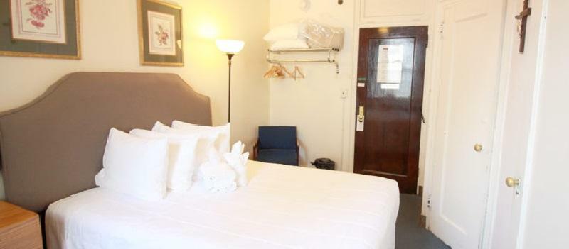 Hotel Leo House