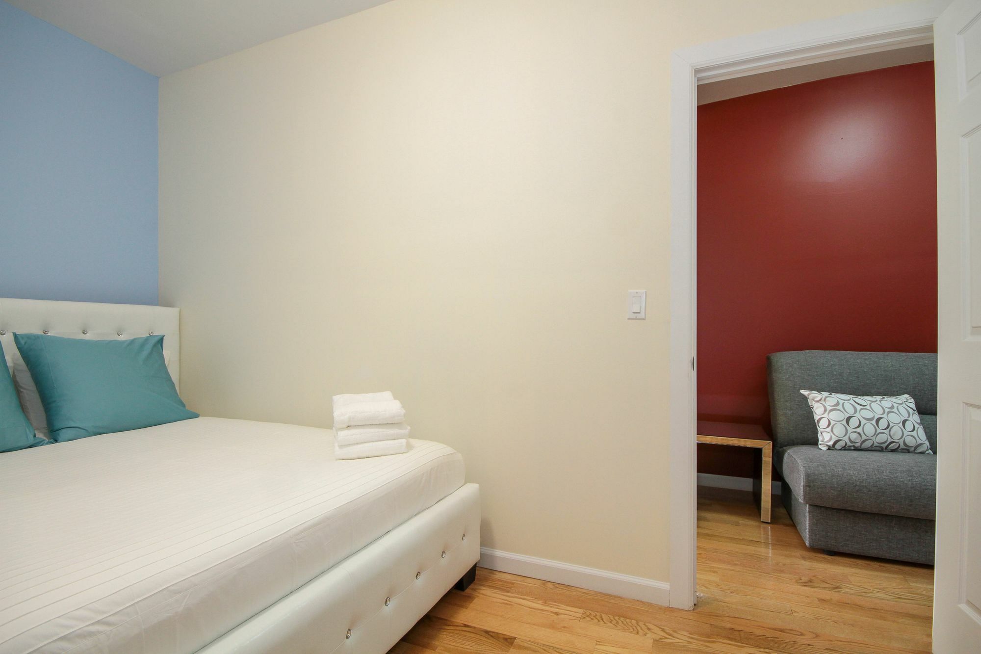 East Village 2 Bedroom Apartment *