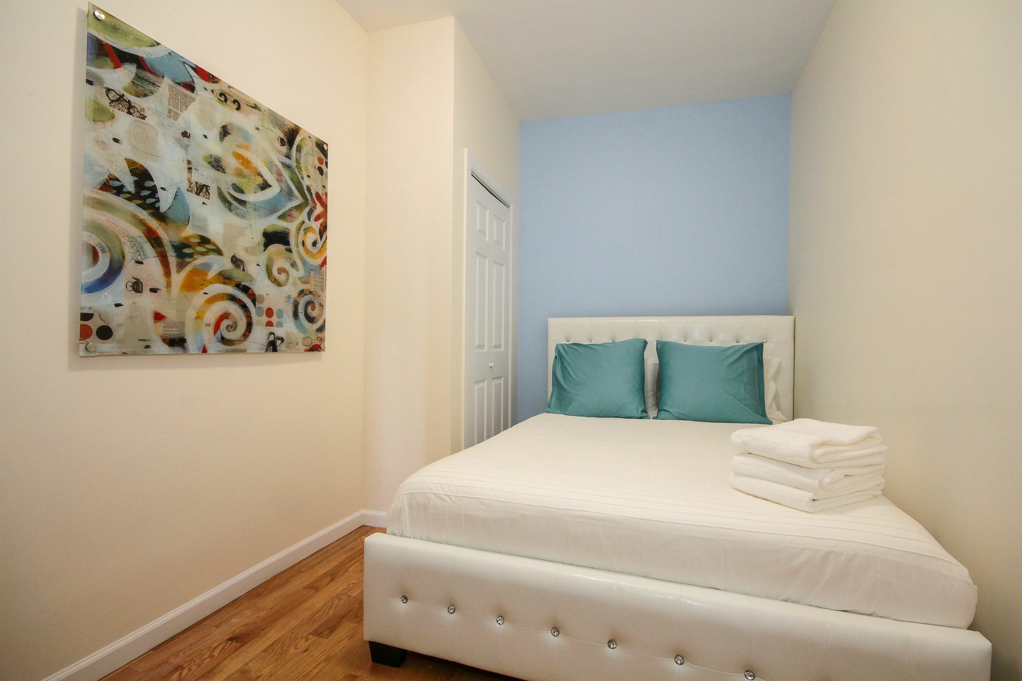 East Village 2 Bedroom Apartment New York