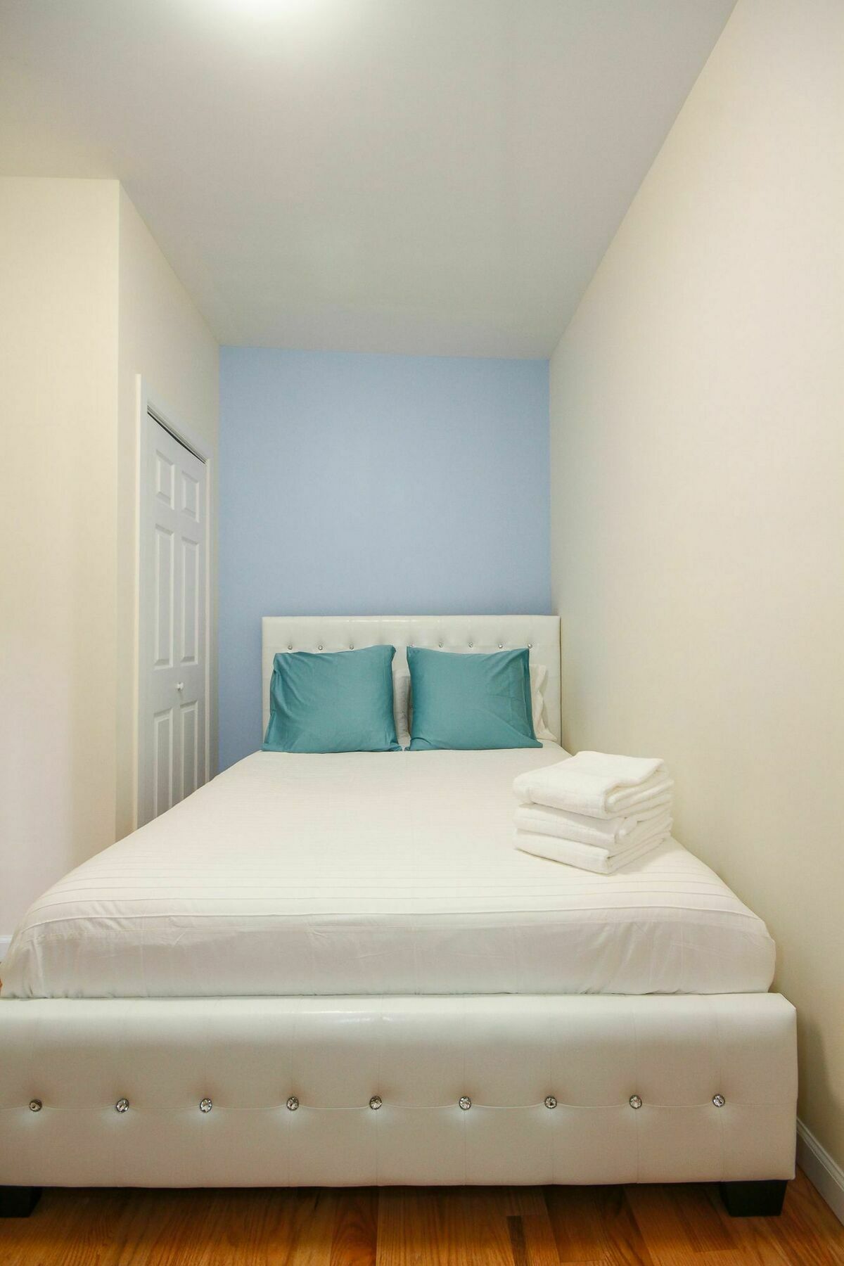 East Village 2 Bedroom Apartment