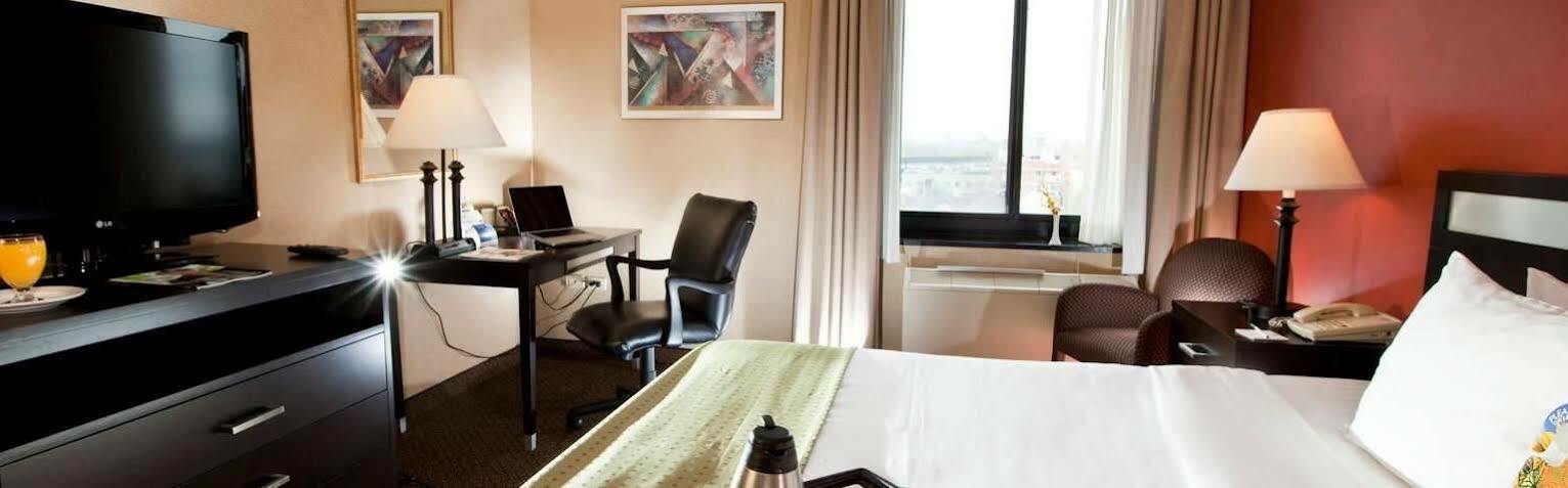 The Laguardia Hotel 3*
