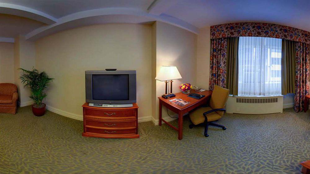 The Renwick 4*