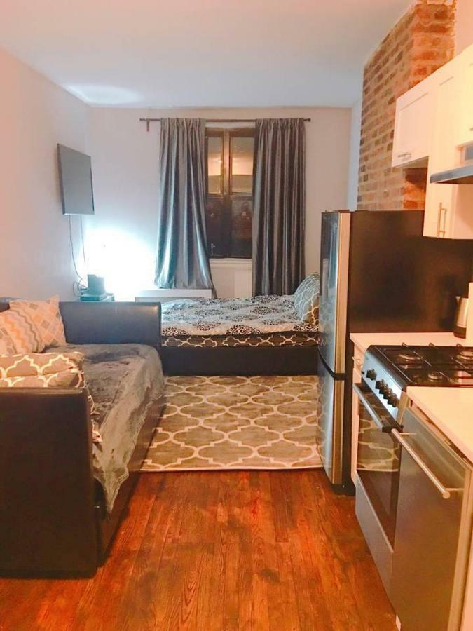 Apartment Studio At 29th Street & 10th Avenue New York