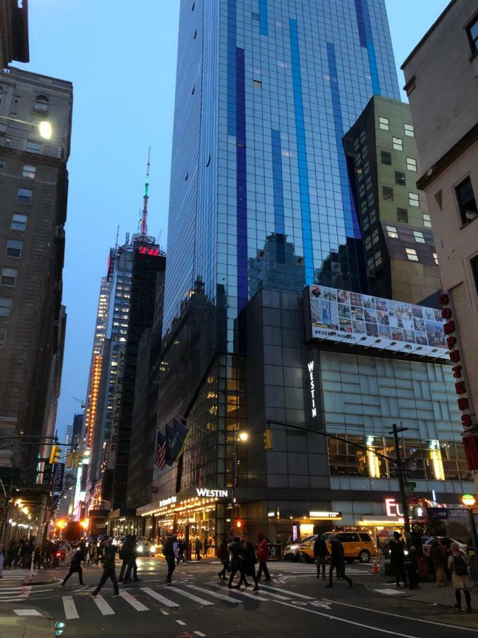 Time Square 42nd Street Private * New York