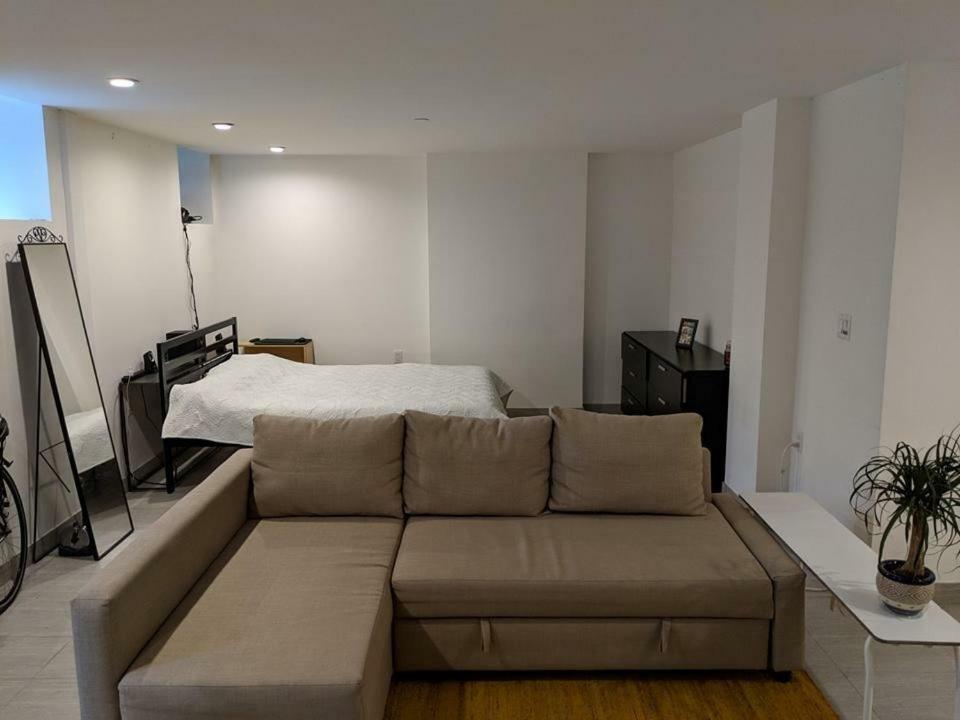 Apartment Big And Nice Basement - 17 Mins From Manhattan New York