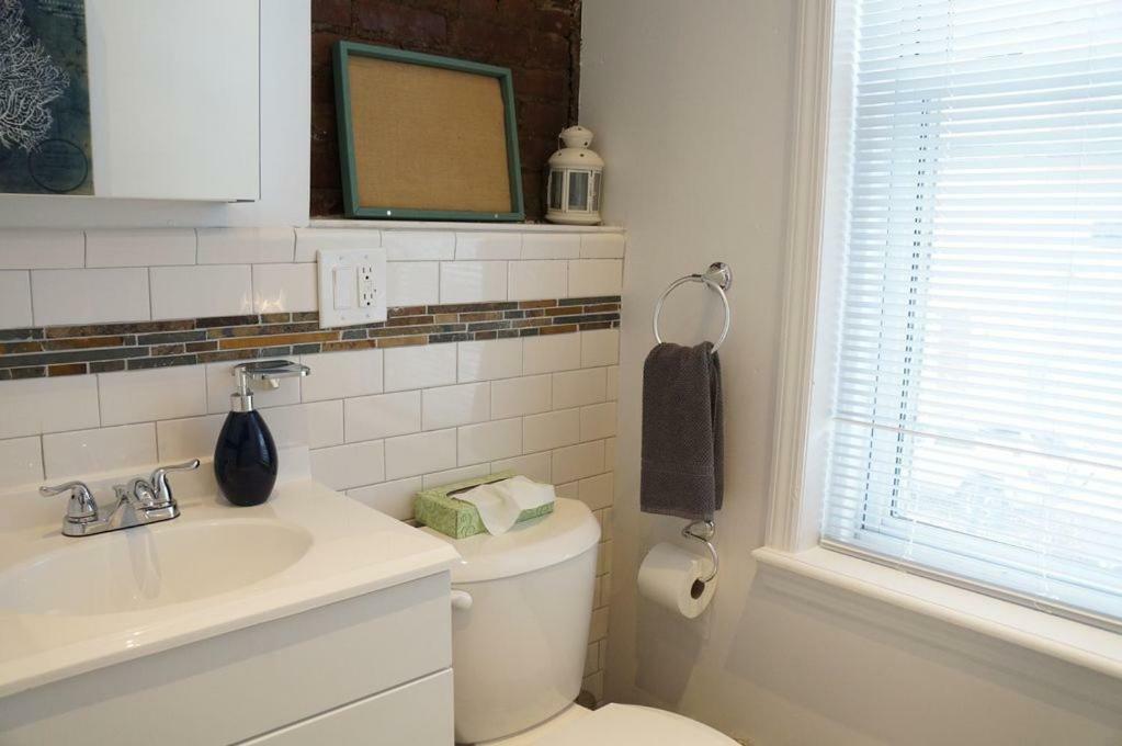 Garden Penthouse 70' - Astoria Apartment *