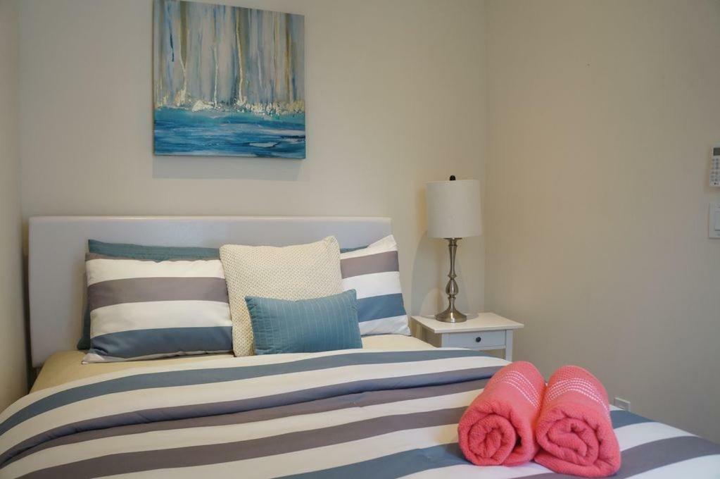 Garden Penthouse 70' - Astoria Apartment *
