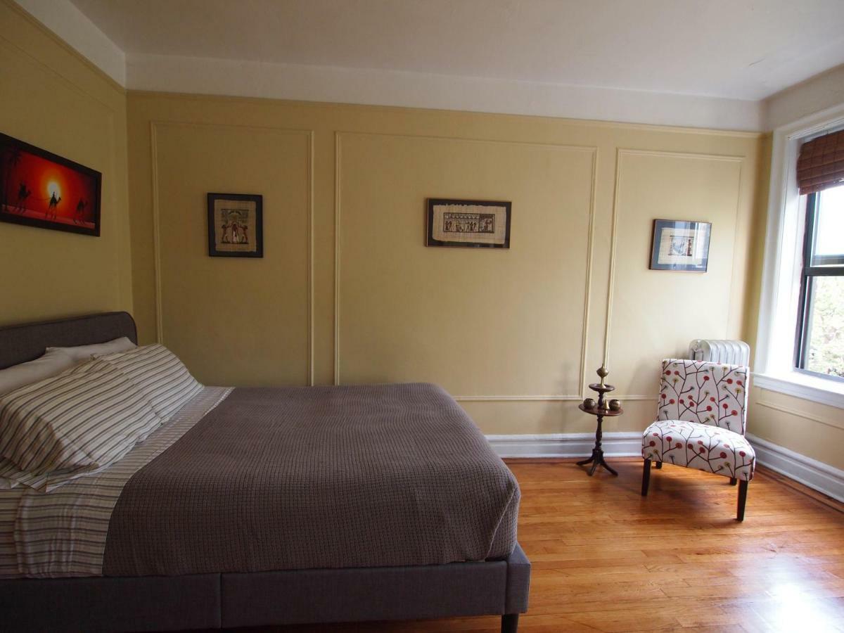 Sunny Brooklyn Apartment *