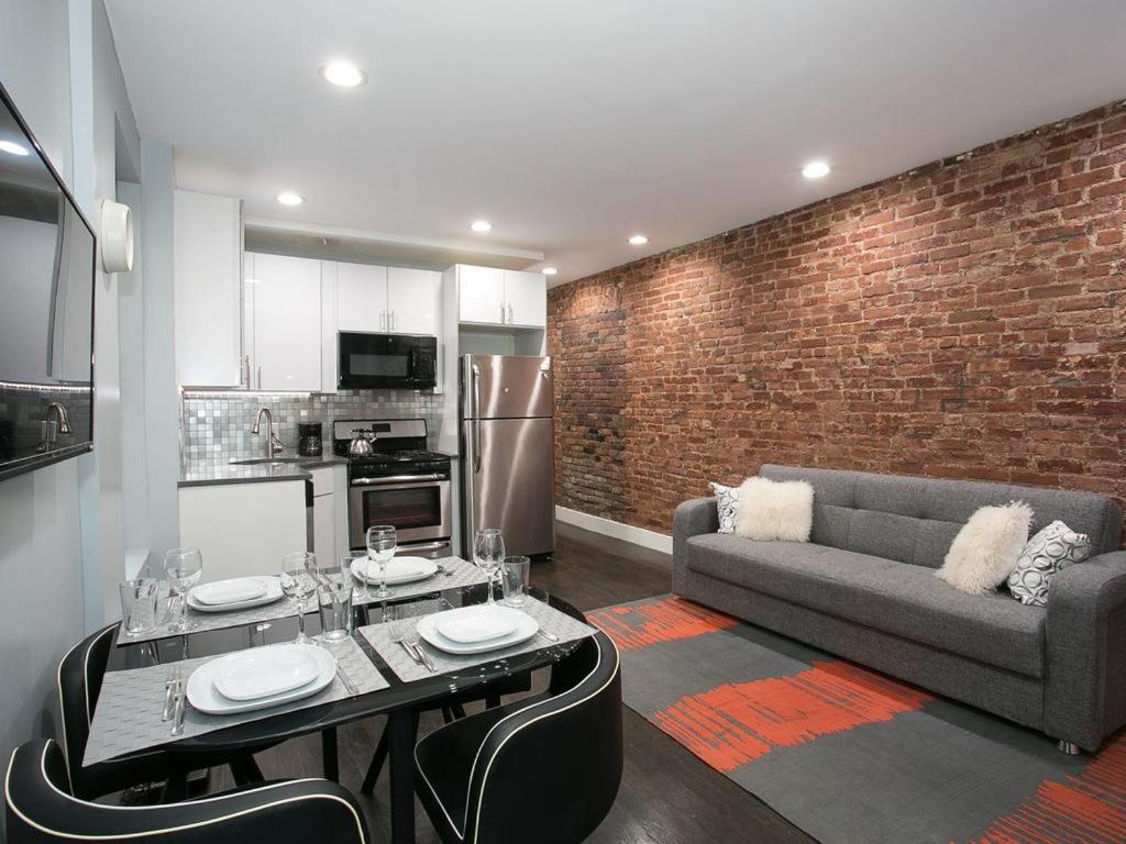 Private In Harlem Homestay *
