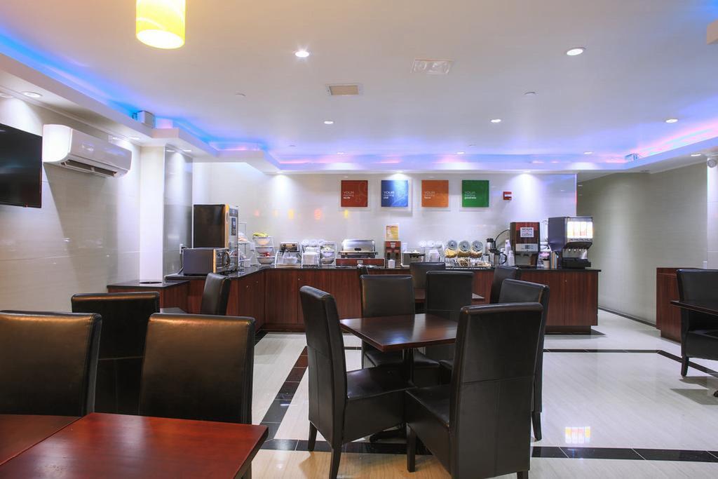 Hotel Artezen New York