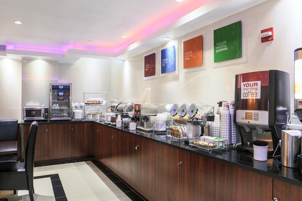 Artezen Hotel