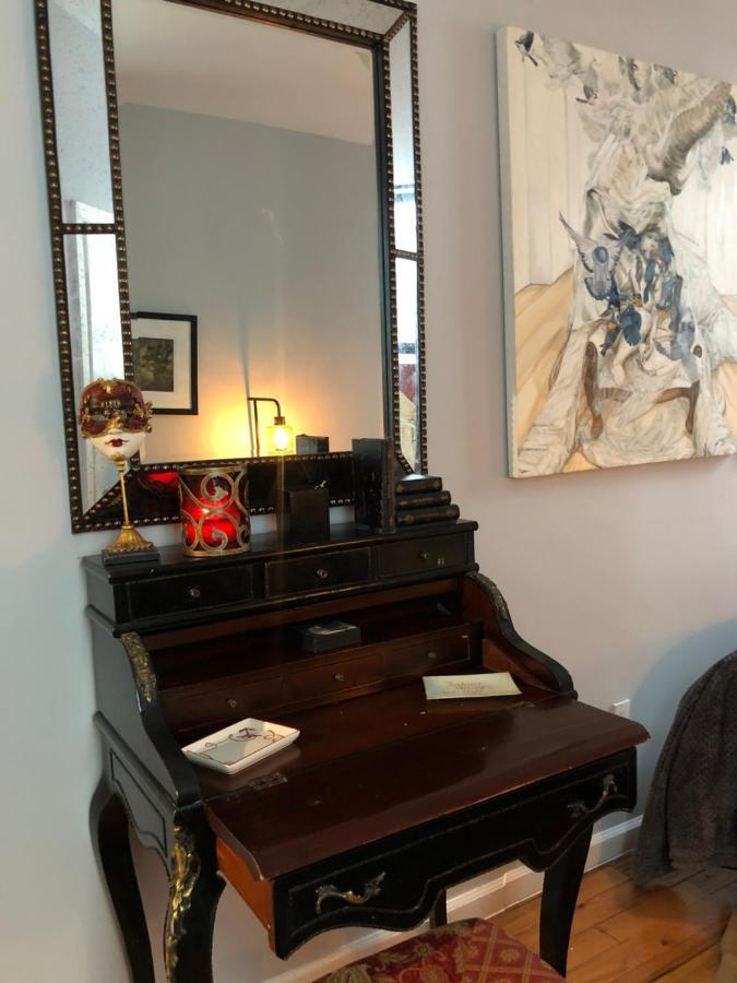 Your In Harlem Apartment