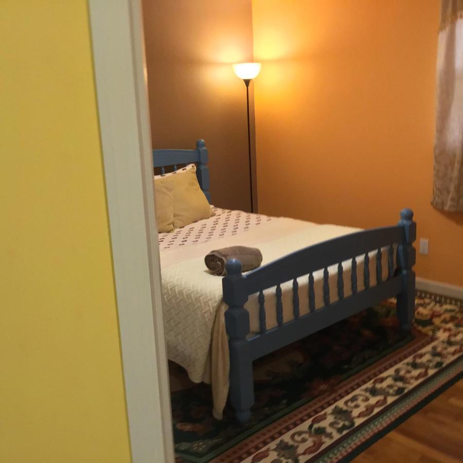 Homestay Beautiful Near Jfk And Close To Laguardia Airports *