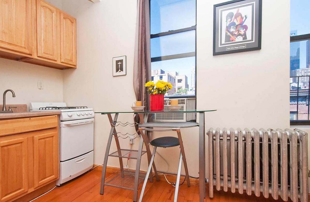 Manhattan Lodging * New York
