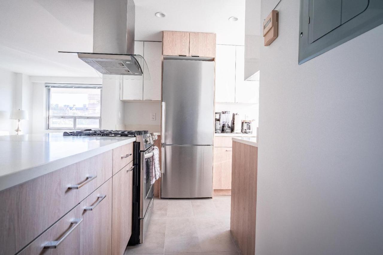 Apartment Queens Blvd New York