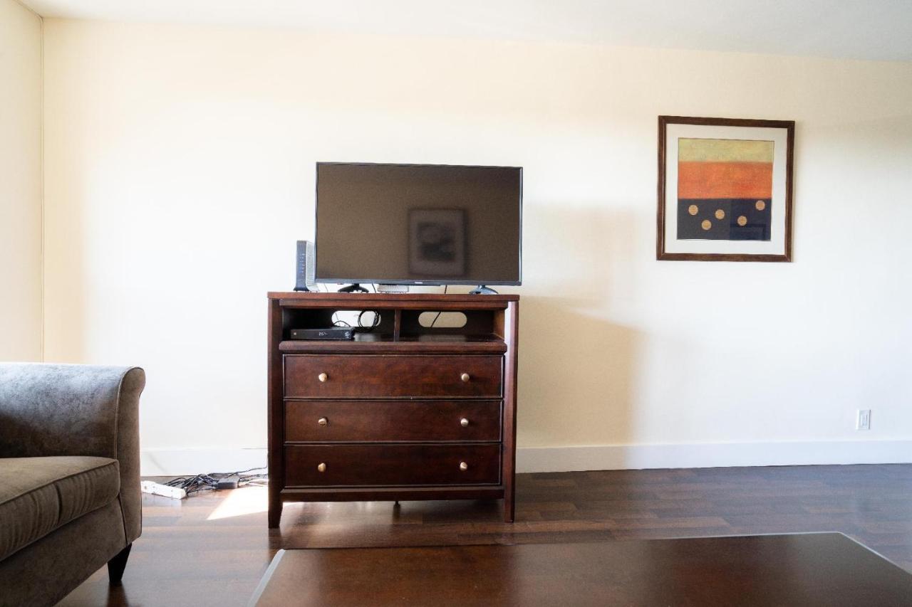 Queens Blvd Apartment *