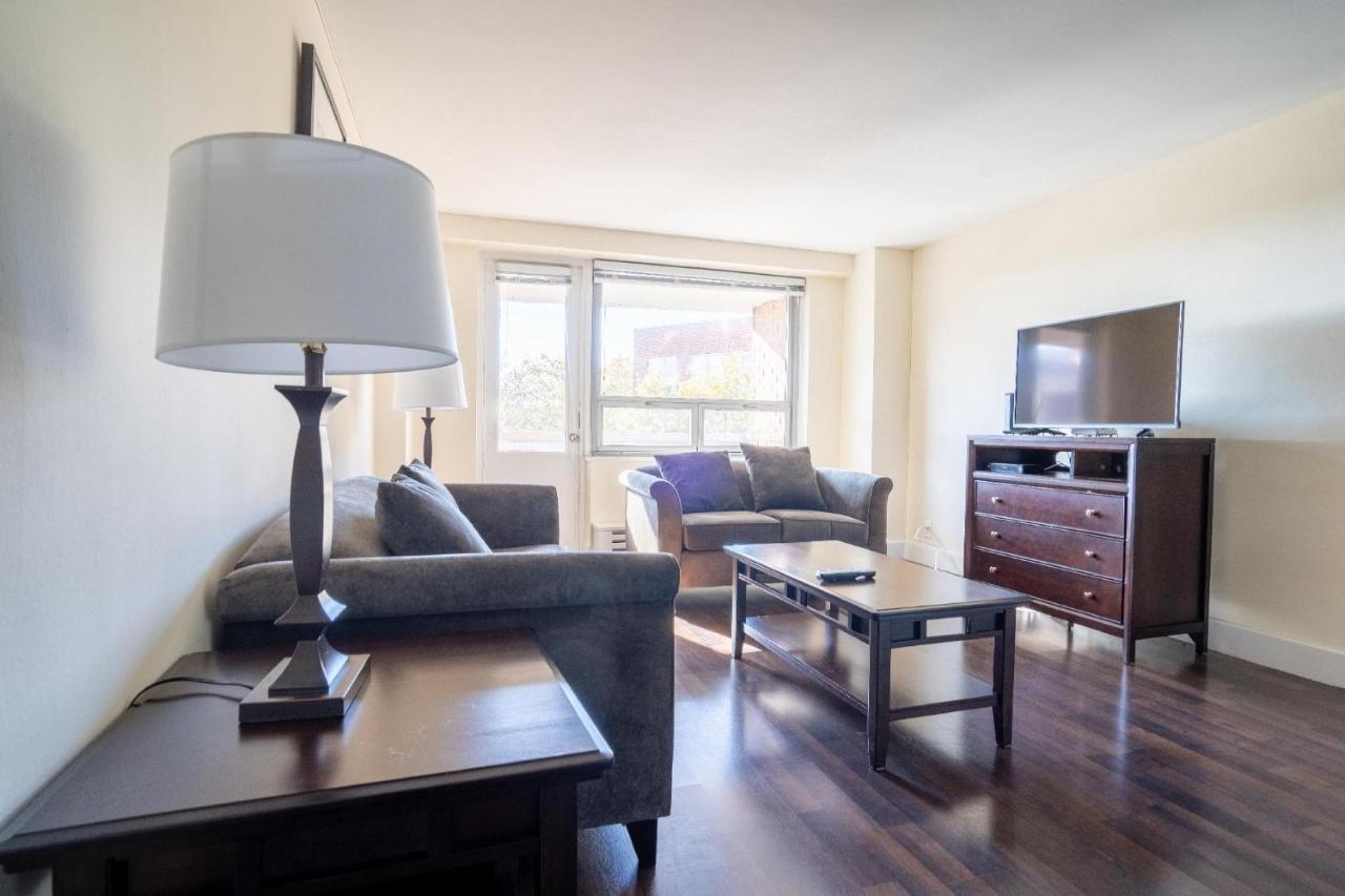 Queens Blvd Apartment *